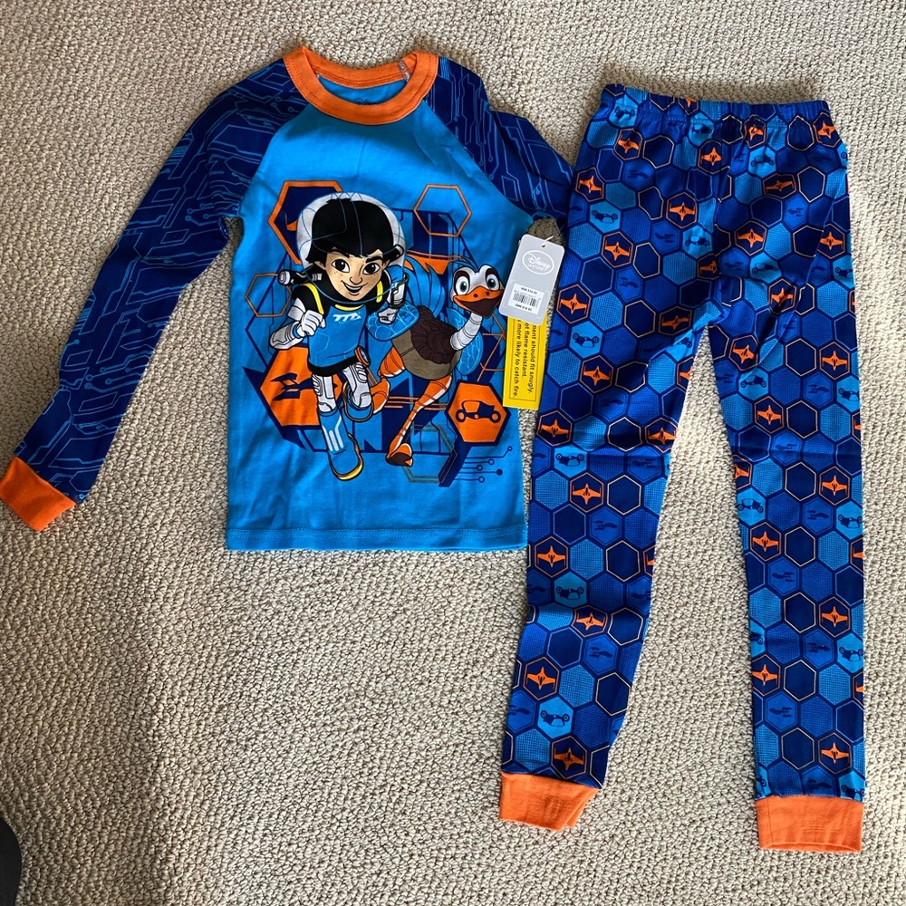 Disney pajama set and shirt
